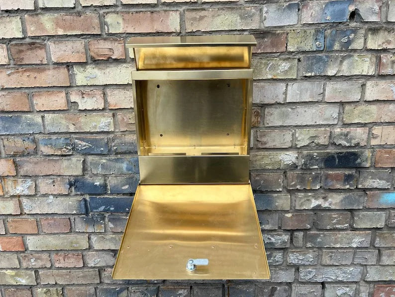 PURE BRASS Personalized Mailbox